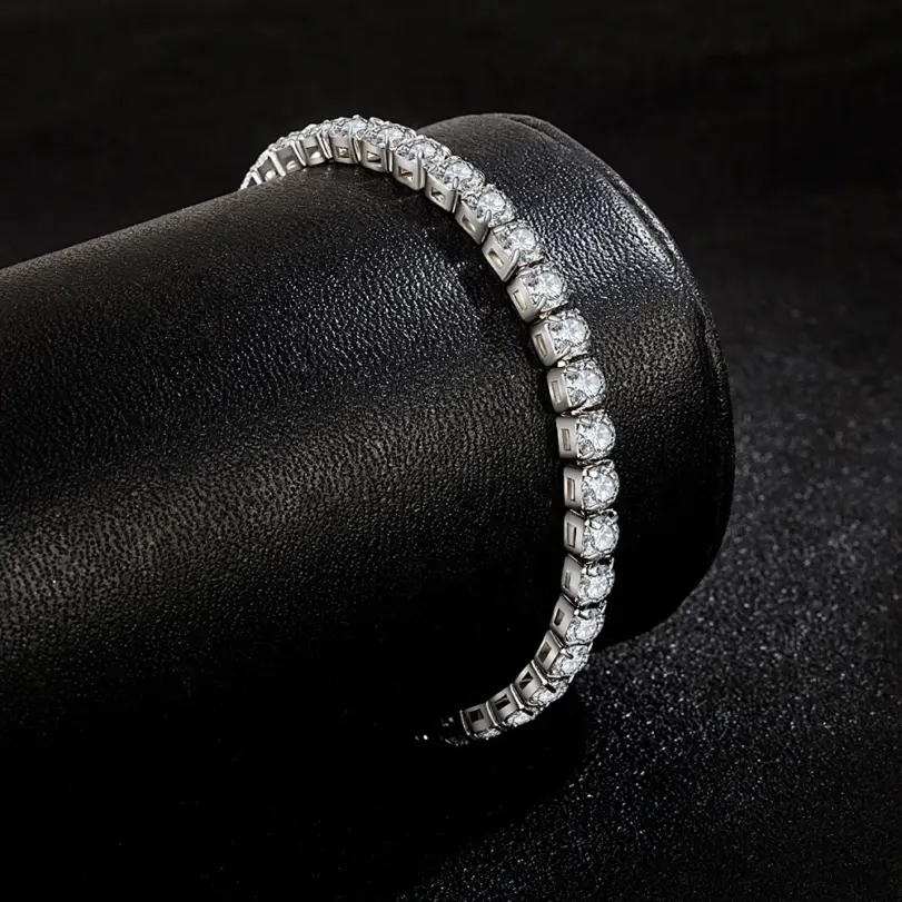 Pulsera de moissanita chapada en platino y plata S925 de alta calidad, joyería de boda con personalidad brillante, pulsera con dijes de regalo para mujer 3