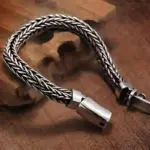🦾 Pulsera "Iron Keel Dominant" – Tejido de Quilla Retro 3