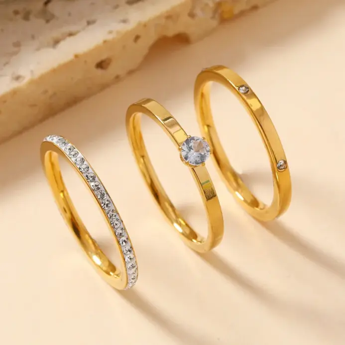 Anillo de acero inoxidable de lujo para mujer, conjunto de tres piezas de circón, accesorio clásico de moda para dedo, joyería, regalos femeninos al por mayor 1