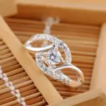 anillos de diamantes de circón brillante de Plata de Ley 925 para mujer, regalos de fiesta de boda, joyería fina, anillos de compromiso 1