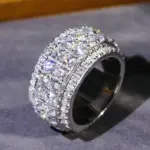 Huitan-Anillo ancho de circonia cúbica helado para mujer, banda redonda, Color plateado, hermoso accesorio femenino, joyería de boda 4