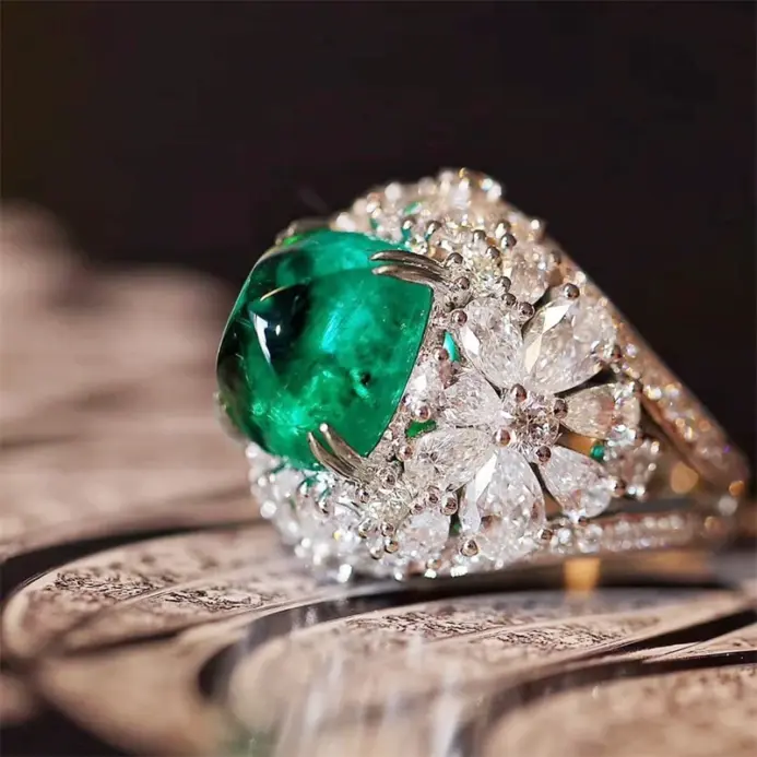 preciosos anillos verdes para mujer, accesorios de compromiso de boda, diseño de flores estéticas, anillo femenino único, joyería de moda 1