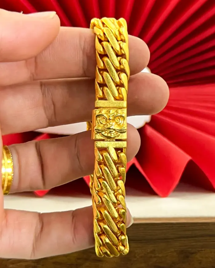 Pulsera de lujo para hombre de oro puro 24K 9999, diseño antiguo con látigo de león y tres látigos de caballo, pulsera cubana estilo jefe. 1