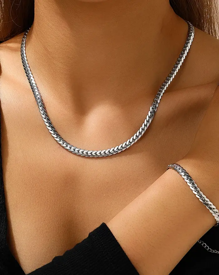 Aomogo Conjunto de joyería de collar de pulsera de cadena cubana plana simple de acero inoxidable chapado en oro de 18 quilates joyería de moda de cadena gruesa 2
