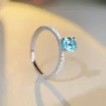 ‌ Elegante Anillo de Plata de Ley S925 para Mujer con Piedra Central Ovalada de 1 Ct y Detalles Redondos, Regalo de Compromiso, Boda o Aniversario 6