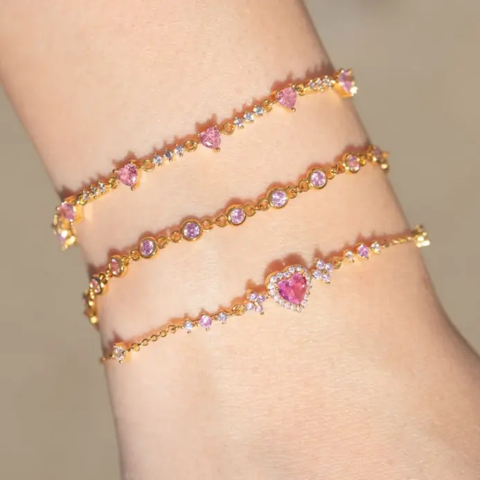 🎀 Pulsera "Pink Bow Dream" – Lazo de Cristal Rosa y Oro 18K 1