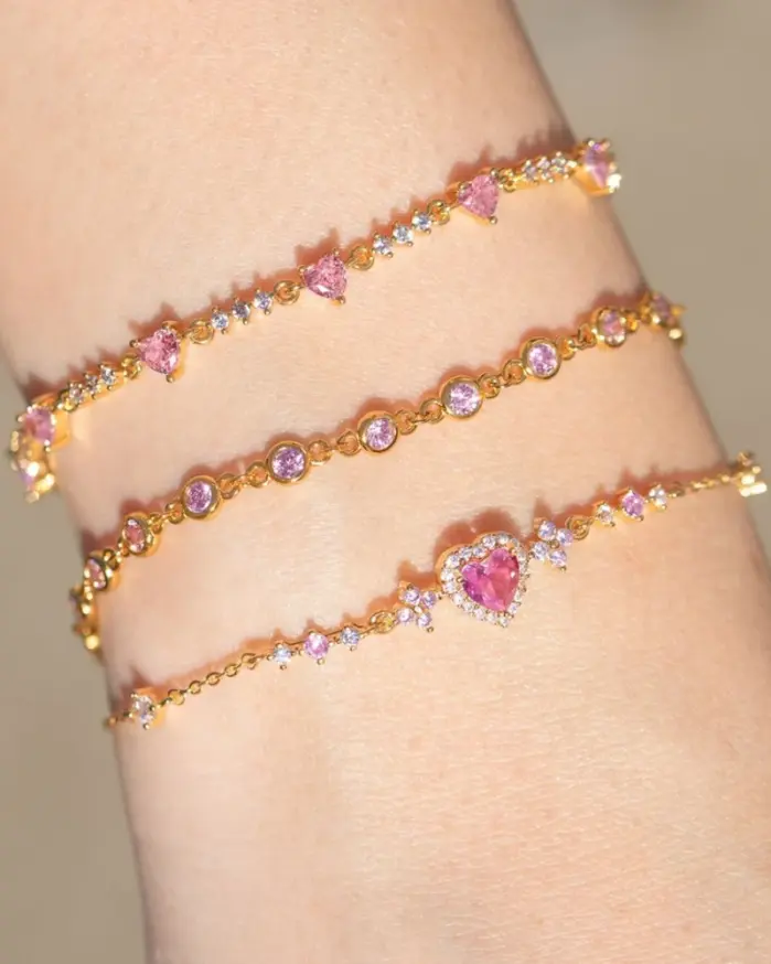 🎀 Pulsera "Pink Bow Dream" – Lazo de Cristal Rosa y Oro 18K 1