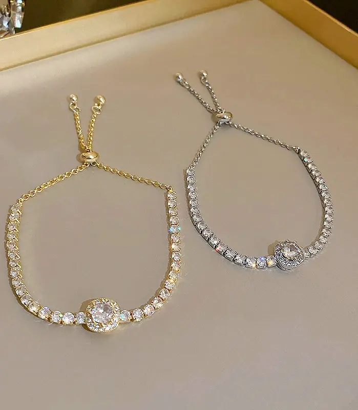 Pulsera de acero inoxidable chapada en oro de 18K ajustable llena de diamantes de imitación para mujer, nueva moda 2026, pulsera de circón cuadrada, joyería 1