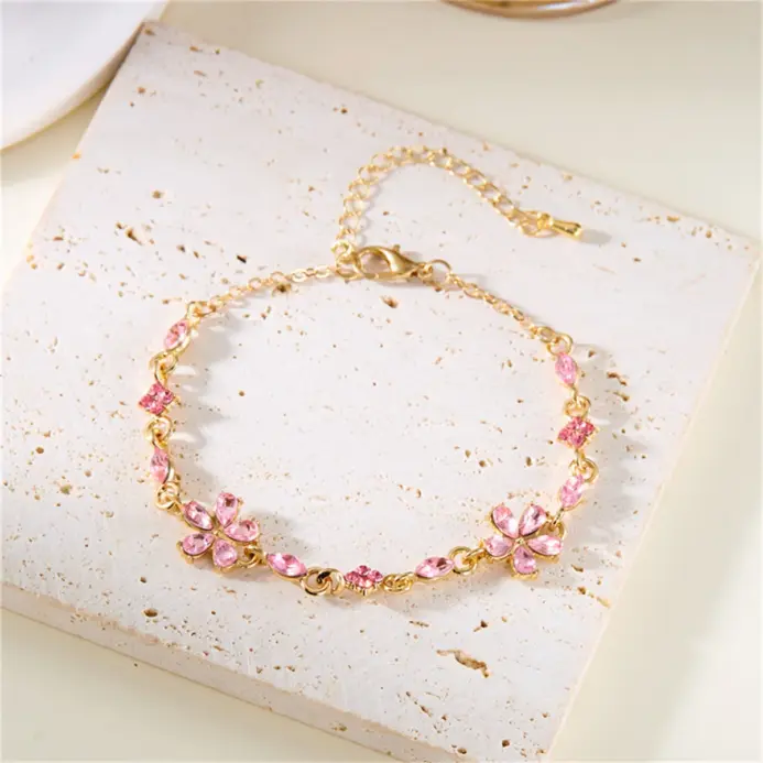 🌺 Pulsera "Jardín de Fuego" – Flores de Cristal Rojo y Oro de 18Kde boda de lujo 1