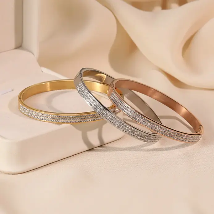 Pulsera de circón para mujer, accesorio de joyería de acero inoxidable a la moda, conjunto de pulsera de lujo 1