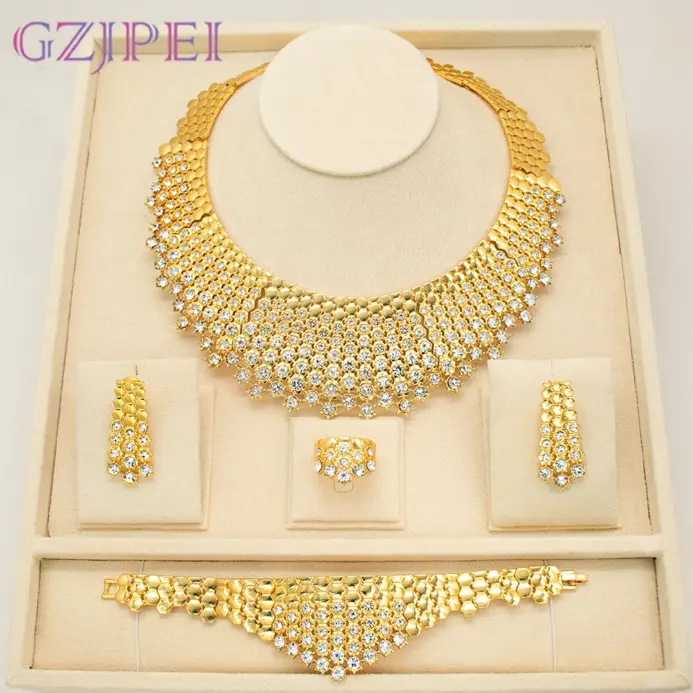 4 piezas, conjunto de joyería de circón blanco de lujo, collar, pendiente, pulsera, anillo chapado en oro, galvanoplastia, banquete de Dubái para mujer 1