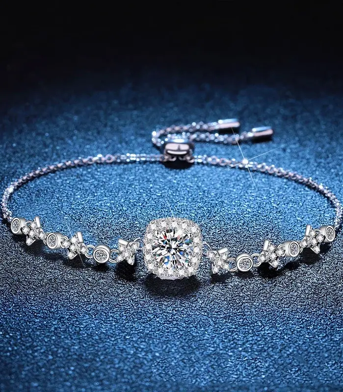 Pulsera de moissanita de platino Real de 18 quilates, pulsera de un quilate PT950, bolso cuadrado, pulsera de estrella y luna, joyería de boda 1
