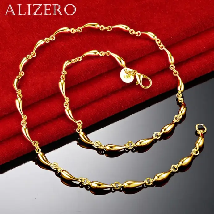 💧 Collar "Eternal Drop" – Gota de Agua en Oro 18K Luxury 1