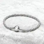 2025 Pulsera de cadena de hueso de serpiente múltiple Accesorios personalizados para mujer Joyería Romántica Versátil Regalo de Navidad para mujer 1