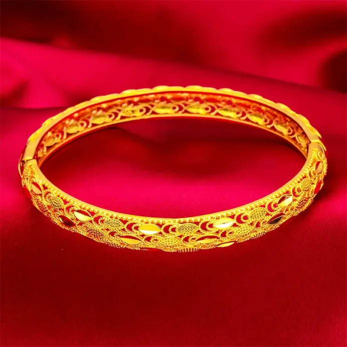Pulsera con cierre de plumas para mujer AU999, oro de 24 quilates, alivio de plumas en 3D, diseño de cierre fácil de usar, favorecedor dinámico de lujo 2