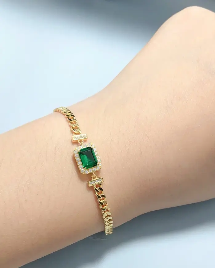 GoldAether - Pulsera de Lujo para Mujer, 100% Oro Real de 18k, Estilo Vintage con Esmeraldas y Diamantes, Pulsera Cuadrada con Moissanita 2