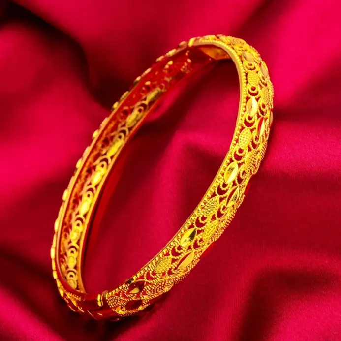 Pulsera con cierre de plumas para mujer AU999, oro de 24 quilates, alivio de plumas en 3D, diseño de cierre fácil de usar, favorecedor dinámico de lujo 1