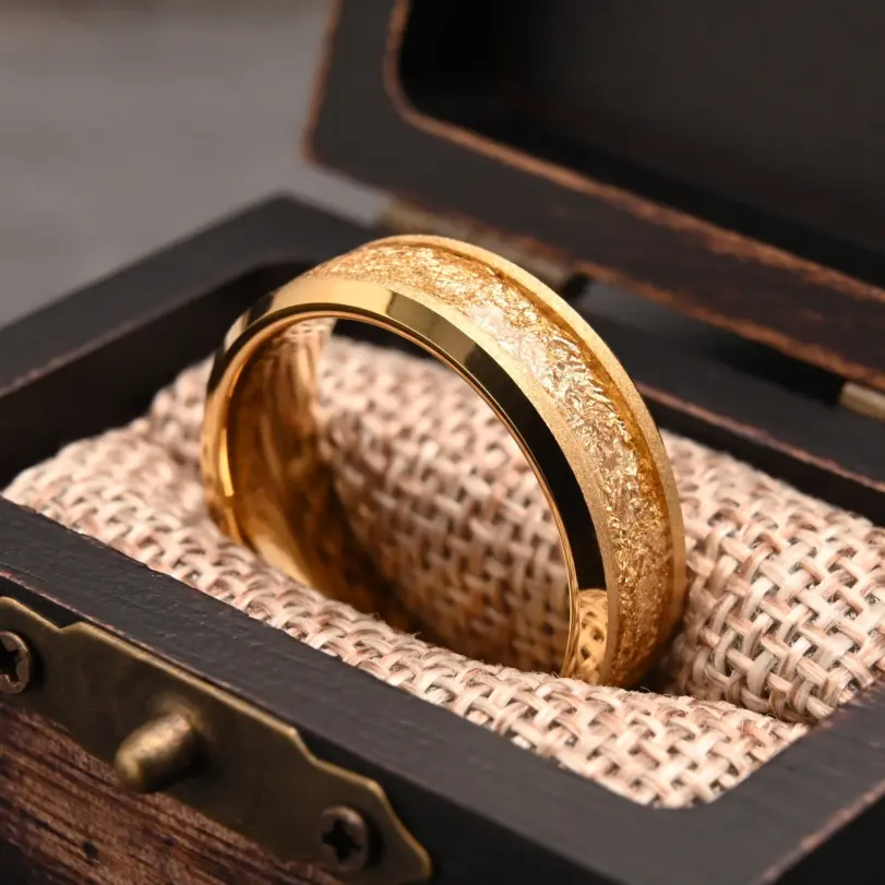 Anillos de boda para hombre de carburo de tungsteno de color dorado de 8 mm con incrustaciones de hoja de oro, ajuste cómodo, joyería de moda, anillo de compromiso, anillos de promesa 3