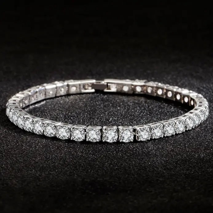 Pulsera de moissanita chapada en platino y plata S925 de alta calidad, joyería de boda con personalidad brillante, pulsera con dijes de regalo para mujer 2