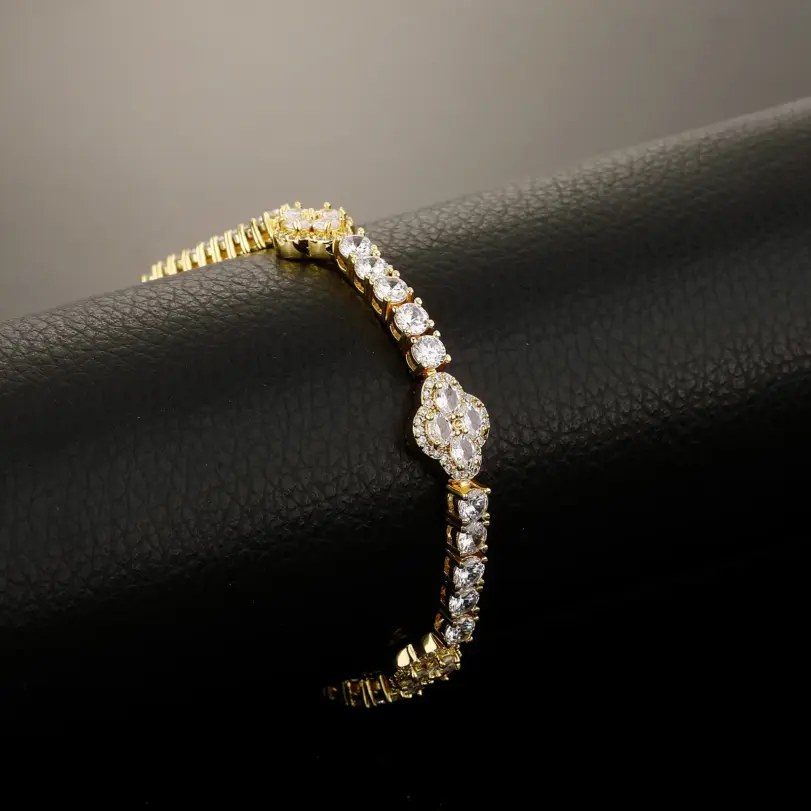 🍀 Pulsera Tennis "Trébol de la Suerte" – Circonia 4mm y Diseño Unisex 4