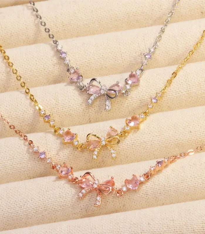 🎀 Collar "Pink Ribbon Glow" – Gargantilla con Lazo de Circonia Rosa 1