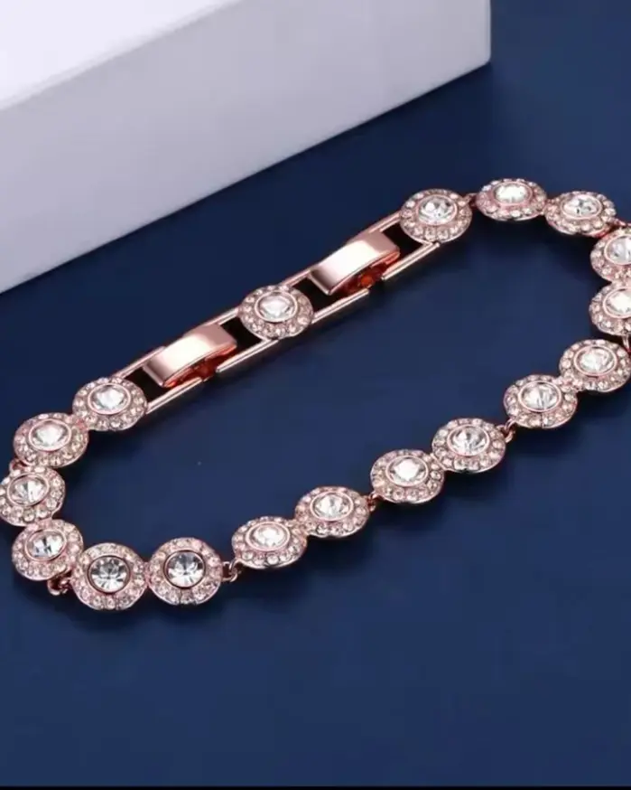 2025 Conjunto exquisito europeo y americano atmósfera simple pareja pulsera collar de moda 1