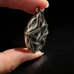 Collar con colgante de runa misteriosa entrelazada con serpiente y pentagrama de acero inoxidable HNSP 316L para hombre, accesorios de joyería gótica. 4