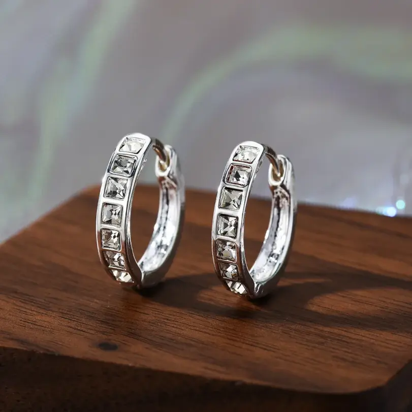 Nuevos pendientes de circón brillantes de Plata de Ley 925, pendientes redondos circulares para mujer, joyería elegante de moda, regalos de fiesta de cumpleaños 4