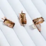 Kinel-pendientes ingleses de circonita Natural marrón claro para mujer, joyería diaria de alta calidad, cuadrado Simple, Color oro rosa 585, 585 5