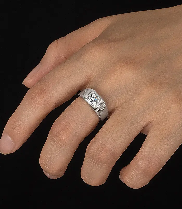 Anillo de moissanita de 1/2CT para hombre, plata pura S925, diamante brillante, anillo de boda dominante, regalo de joyería de boda de lujo 2