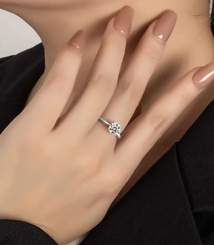 Anillo de compromiso de moissanita para mujer, 0,5/1/2CT, plata pura S925, joyería de boda de diamante con certificado GRA clásico de cuatro garras 2