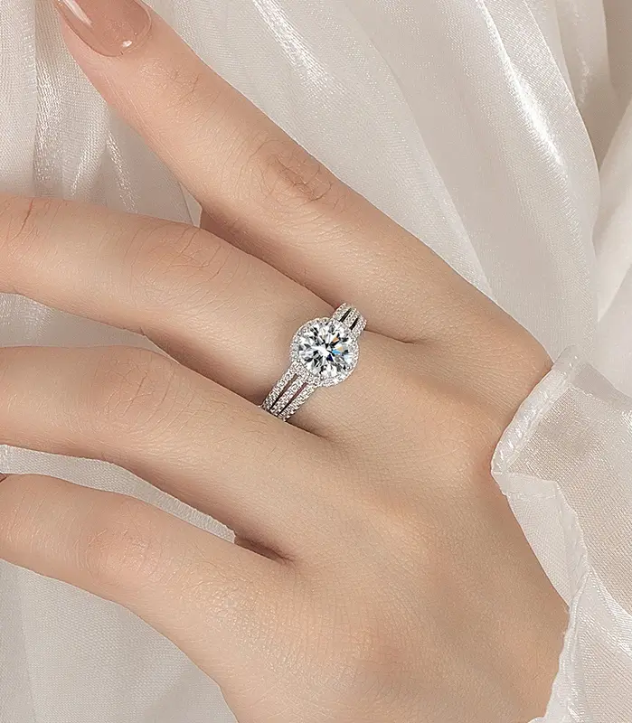 Anillo de moissanita de 2/3 quilates para mujer, chapado en plata pura S925, anillo de boda de oro blanco de 18 quilates con diamantes, joyería de boda lujosa 2
