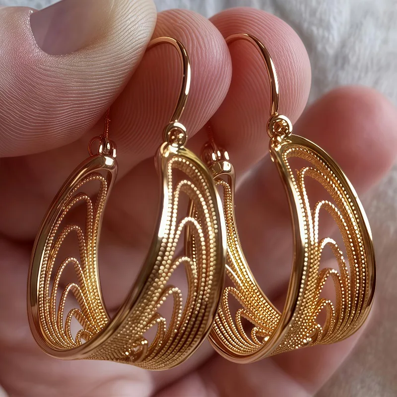 Pendientes Colgantes de Color Dorado para Mujer, con Patrón Hueco Tallado a Mano, Ideales para Fiestas y Uso Diario 1 Pendientes Colgantes de Color Dorado para Mujer, con Patrón Hueco Tallado a Mano, Ideales para Fiestas y Uso Diario 1