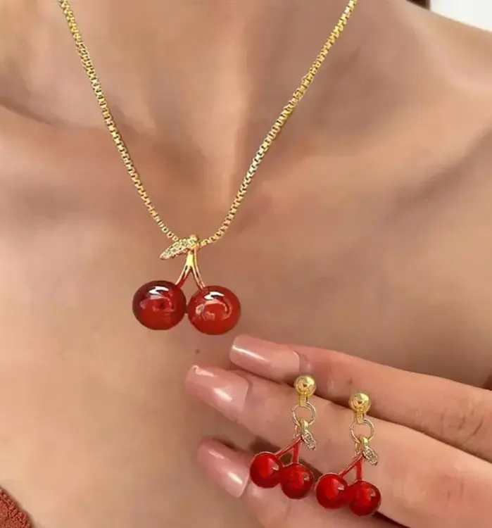 Conjunto de Joyería Cherry, Elegante Conjunto para Mujer, Collar y Aretes Rojos, Diseño Minimalista, Collar de Cereza Roja para Damas 2