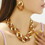 Juego de Joyería Elegante y Moderno de 3 Piezas para Mujer, Collar de Círculo con Cordón, Gargantilla Acrílica Clásica, Aretes para Uso Diario Informal, Regalo 3