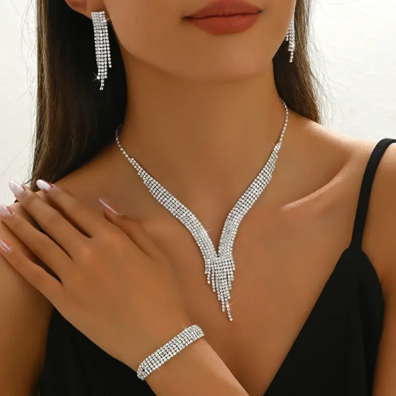4 Uds. De diamantes de imitación de lujo, collar con borlas y gotas de agua, pendientes, pulsera, conjunto de tres piezas, accesorios de cadena para clavícula, regalo 1