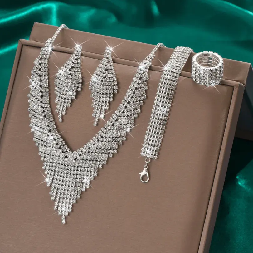 Conjunto de Joyería de Moda 2026: Collar de Pedrería Multicadena Atrevido y Pendientes Brillantes Plateados - Kit Clásico para Fiesta de Graduación 5
