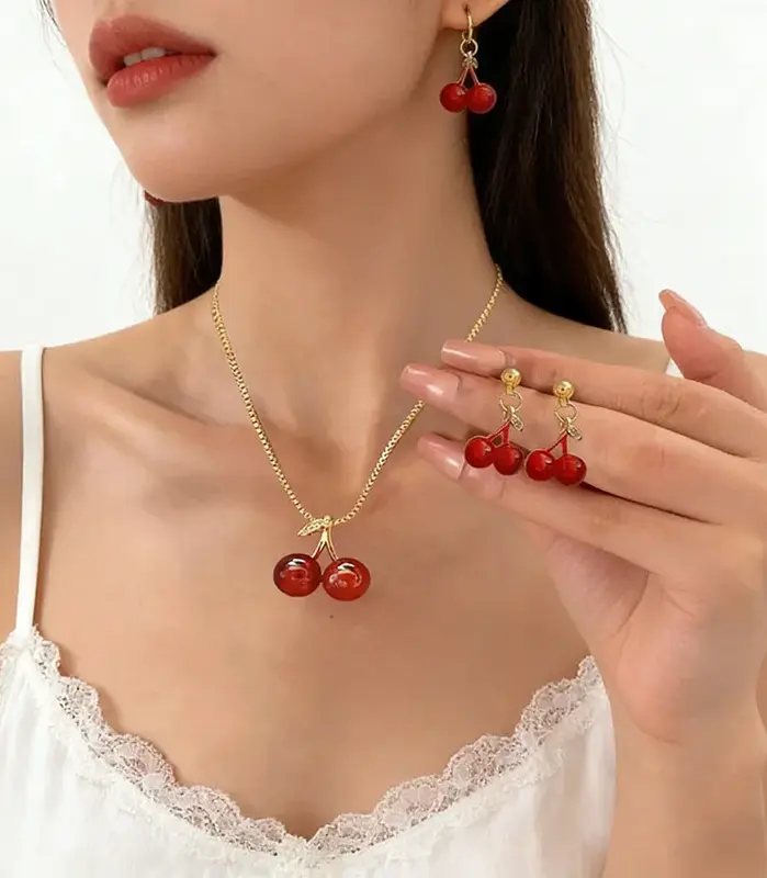 Conjunto de Joyería Cherry, Elegante Conjunto para Mujer, Collar y Aretes Rojos, Diseño Minimalista, Collar de Cereza Roja para Damas 1