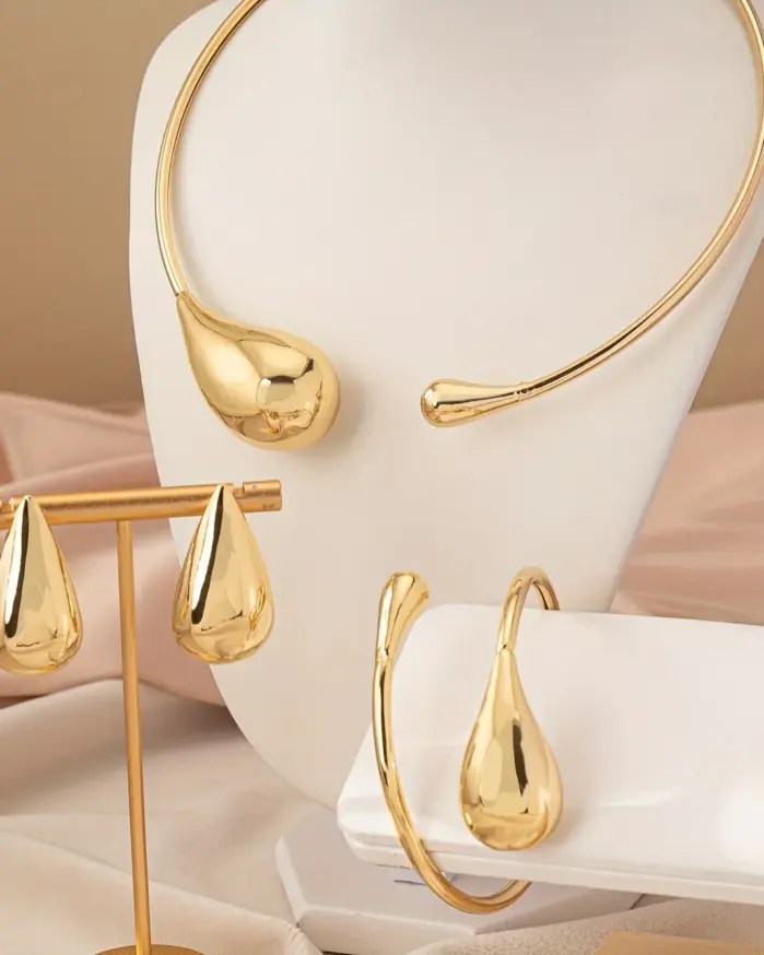 Juego de Joyería Elegante y Moderno de 4 Piezas para Mujer, Collar con Gotas de Agua, Gargantilla de Metal Dorado, Aretes para Uso Diario Informal 2