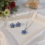 Juego de Joyería Vintage Elegante de 3 Piezas para Mujer, Collar con Flores Azules Incrustadas, Gargantilla de Cristal Brillante, Aretes de Novia para Boda, Fiesta 1