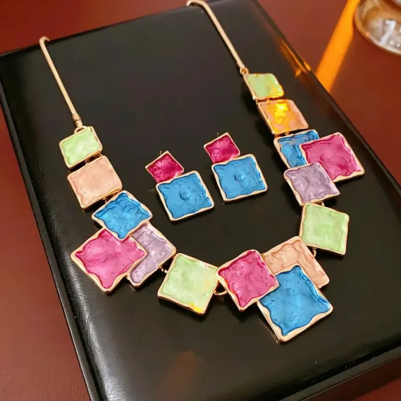 Juego de Joyería Vintage Elegante de 3 Piezas para Mujer, Collar con Cristales Brillantes y Gotas Azules Cuadradas, Gargantilla, Aretes para Novia, Boda, Fiesta 5
