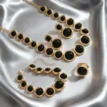 Conjunto de joyería geométrica elegante para mujer, collar Retro, anillo dorado, pulsera de moda, pendiente Circular con incrustaciones, regalo de fiesta, 5 uds. 2