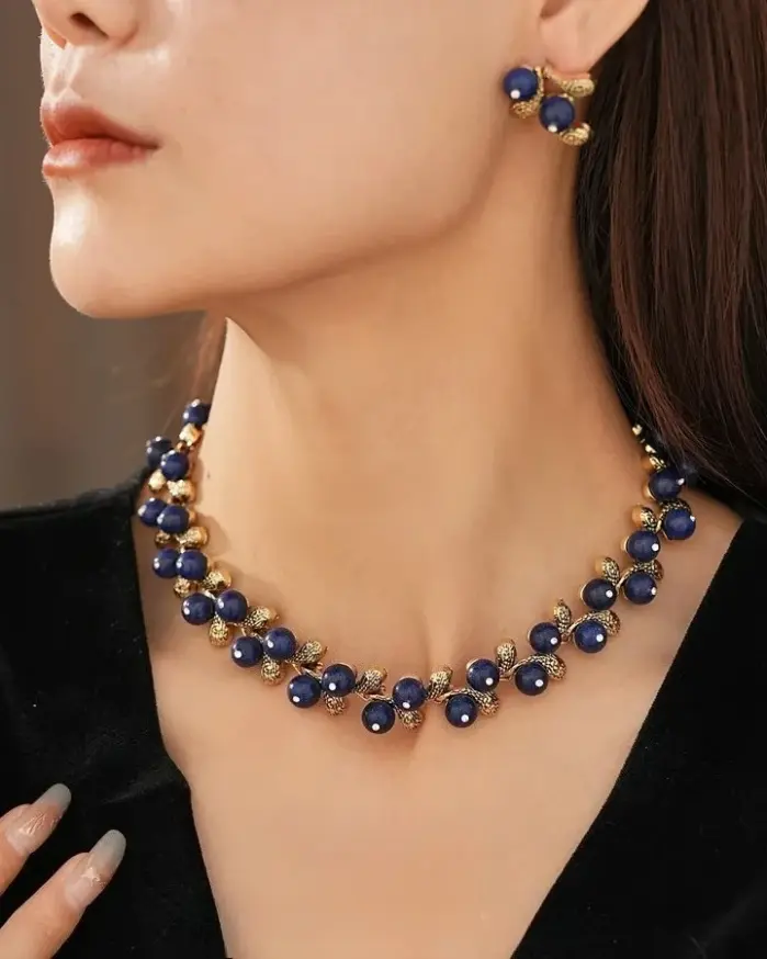 Conjunto de Joyería Floral de Lapislázuli Azul Estilo Corte Vintage, Collar de Clavícula con Piedra Ovalada de Oro Antiguo, Pendientes de Perlas Redondas, Lujo 2