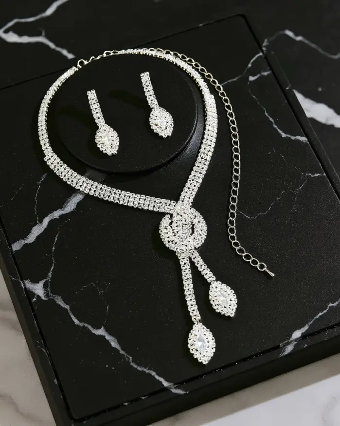 Conjunto de joyería Vintage elegante para mujer, collar con forma de lágrima de plata, gargantilla de cristal brillante, pendientes de boda para fiesta, 3 uds. 2