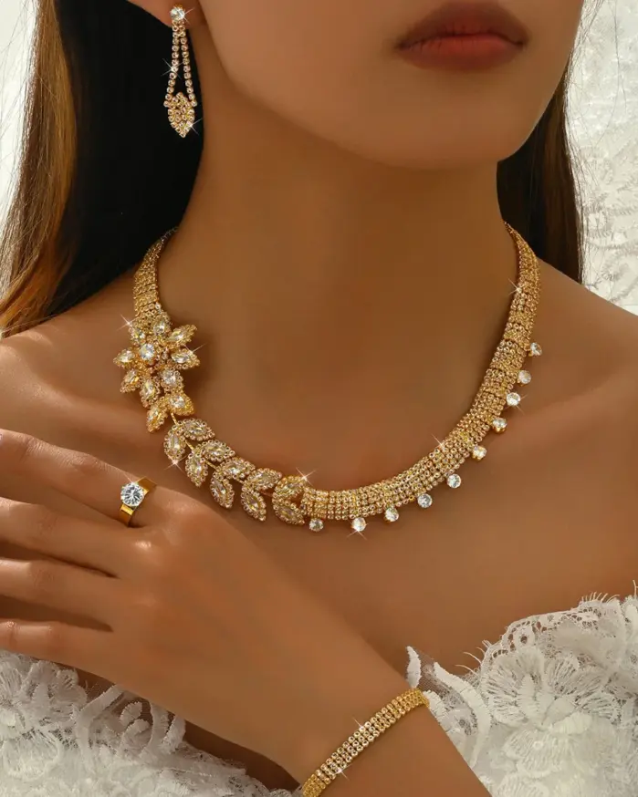 Conjunto de joyería nupcial con baño de oro, estilo indio de Dubái, con circonitas cúbicas: collar, pulsera, anillo y pendientes, accesorios para bodas y fiestas. 1