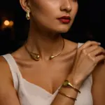 Juego de Joyería Elegante y Moderno de 4 Piezas para Mujer, Collar con Gotas de Agua, Gargantilla de Metal Dorado, Aretes para Uso Diario Informal 1