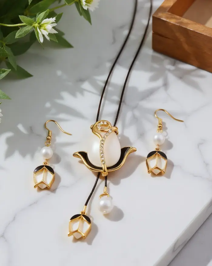 Juego de Joyería Vintage Elegante de 3 Piezas para Mujer, Collar Largo con Diseño de Tulipán, Gargantilla de Cristal Brillante, Aretes para Novia, Boda, Fiesta 1