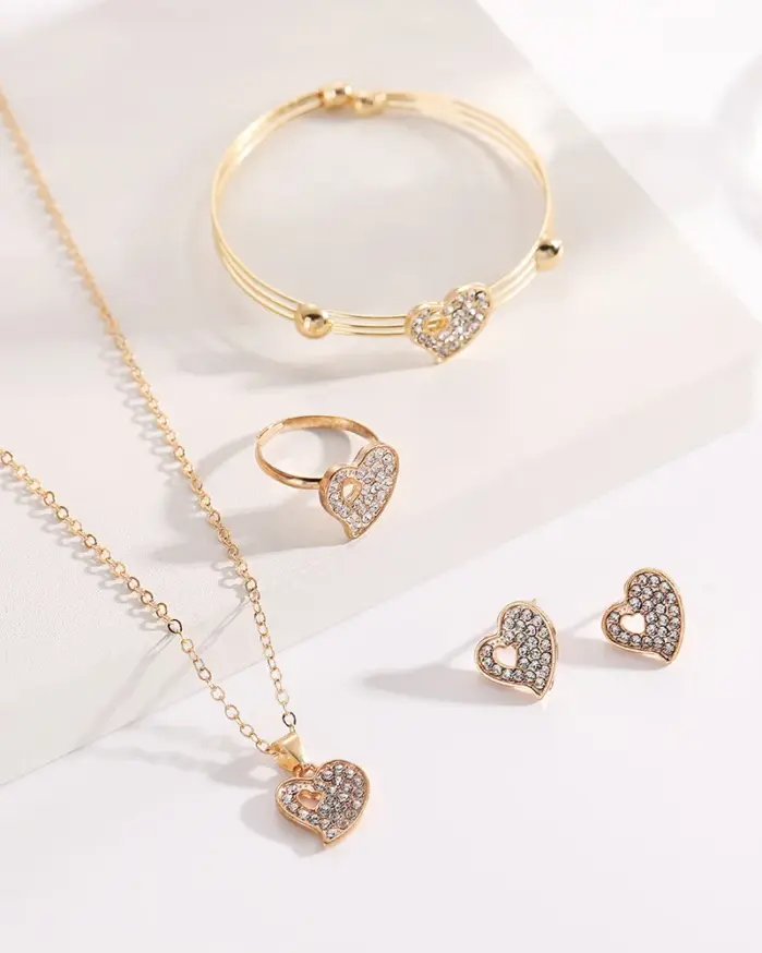 Conjunto de joyería Vintage elegante para mujer, collar de mariposa dorada, gargantilla de cristal brillante, pendientes de boda para fiesta, 4 Uds. 2