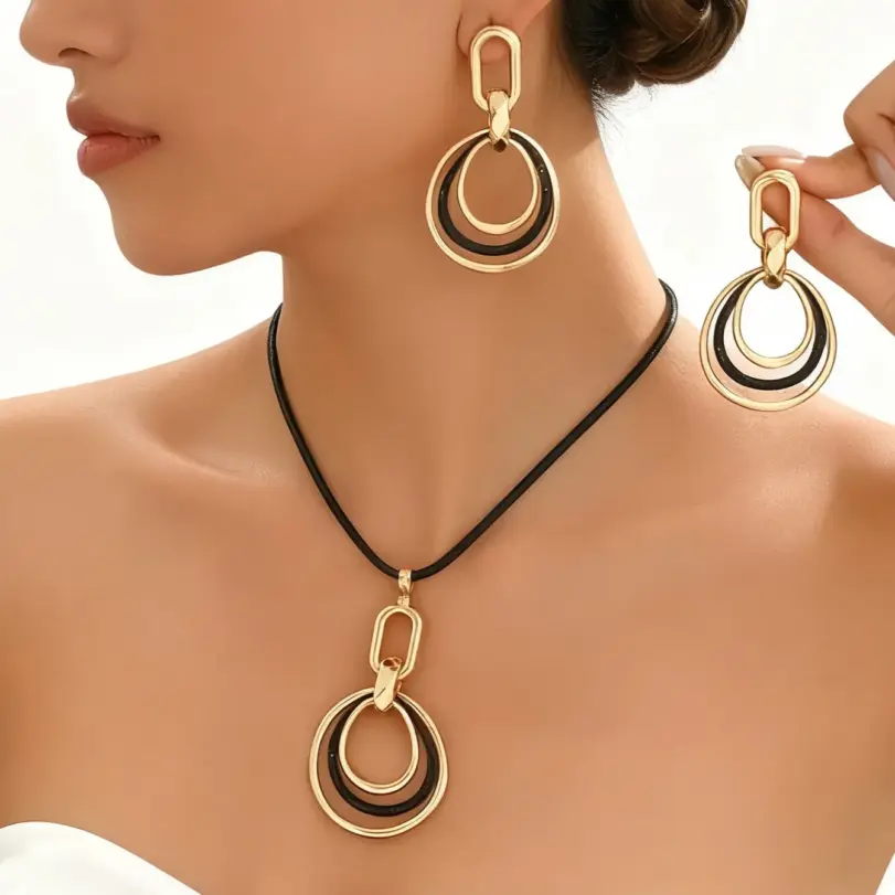 Juego de Joyería Elegante y Moderno de 3 Piezas para Mujer, Collar Largo con Doble Aro, Gargantilla Clásica de Metal, Uso Diario Informal, Aretes Dorados, Regalo 3