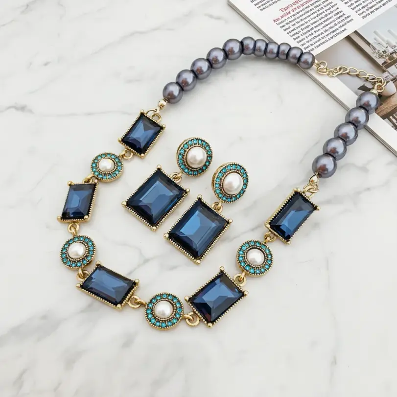Conjunto de joyería Vintage elegante para mujer, collar de perlas cuadradas con incrustaciones de diamantes, pendientes de boda, regalo de fiesta, 3 uds. 1